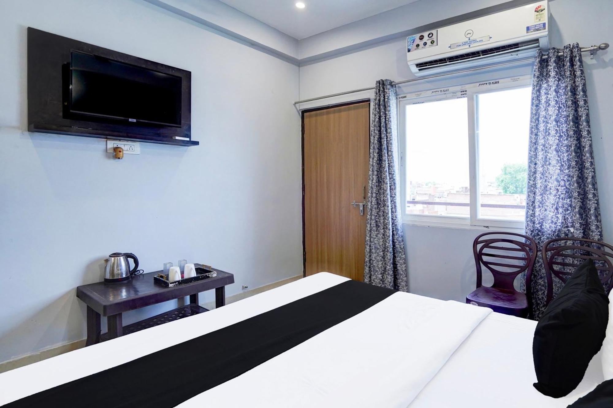 Super Hotel O Blw Kakarmatta Near Banaras Junction Варанасі Екстер'єр фото